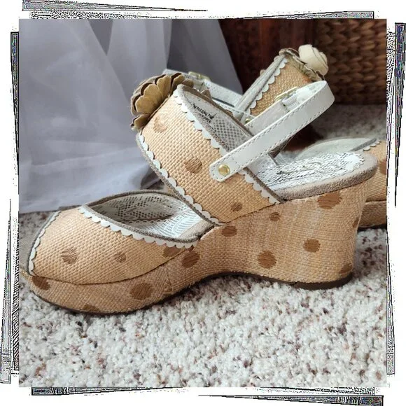 Tan Wedge Sandals w Floral Appliques & Dark Tan Polka Dots (7) Poetic License - Picture 4 of 7